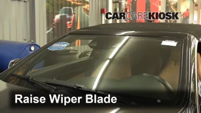 2014 Mercedes-Benz E550 4.6L V8 Turbo Convertible Balais essuie-glace avant Changer les balais des essuie-glace